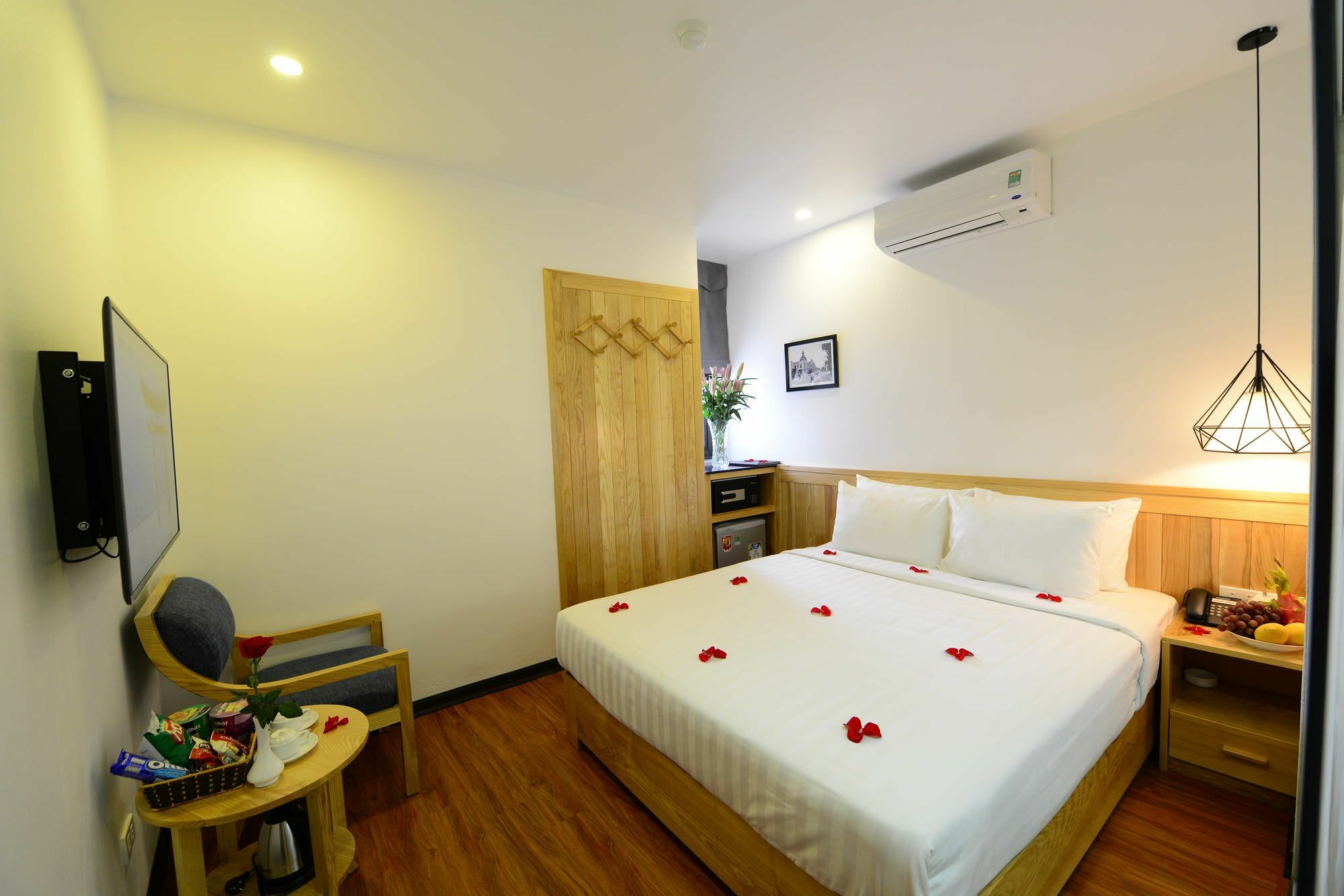 Blue Hanoi Inn Luxury Hotel Zewnętrze zdjęcie